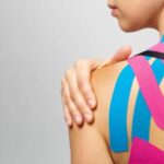 Kinesiotaping twarzy – jak poprawić wygląd i zdrowie skóry?